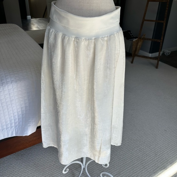 ATM chic cream velvet midi skirt, size large - Picture 1 of 13